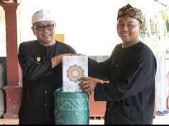 Walikota Banjar Serahkan Bantuan Sosial dan Sarana Keagamaan Secara Simbolis di Masjid Al-Huda Desa Sukamukti Pataruman