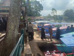 Polsek Panjalu Polres Ciamis Monitoring Kegiatan Warga di Obwis Situ Lengkong Panjalu