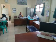 Bhabinkamtibmas Desa Sukaresik Pererat Silaturahmi dengan Perangkat Desa, Polisi Ajak Masyarakat Jaga Kondusivitas Wilayah