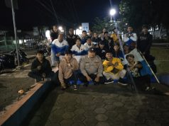Polsek Kawali Tingkatkan Pembinaan Remaja Otomotif Melalui Sambang Binluh di Alun-Alun Surawisesa