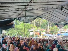 Polsek Kawali Polres Ciamis Hadiri Pengajian Bulanan di Tingkat Desa Awiluar Lumbung