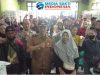 Pembagian Beras dan Minyak Goreng di Desa Cicalengka Kulon di Hadiri Kepala Desa H.Deni Hamdani
