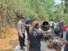 Pembangunan Desa, Polsek Cimaragas Monitoring Pengecoran Jalan Gandapura-Sukalilah
