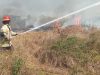 Diduga Bakar Sampah, Lahan Kosong di Desa Imbanagara Terbakar