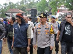 Kapolres Pangandaran Kawal Aksi AMPEL, Aspirasi Warga Langkaplancar Ditindaklanjuti Lewat Komitmen Bersama