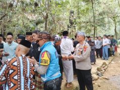 Polsek Cikoneng Kawal Tradisi Sedekah Pasarean, Jaga Kearifan Lokal Masyarakat Tetap Kondusif