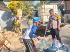 Polsek Pamarican Salurkan 2.000 Liter Air Bersih untuk Warga Terdampak Kekeringan di Desa Sukajaya