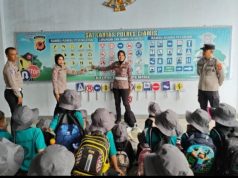 Polres Ciamis Tanamkan Kesadaran Tertib Berlalu Lintas Sejak Dini melalui Program Polisi Sahabat Anak